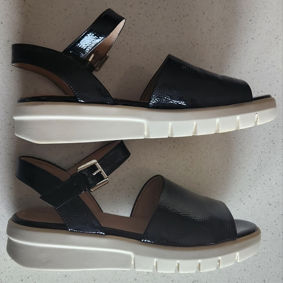 Geox black patent leather platform sandals. Size 39 (8.5) - Picture 3 of 7